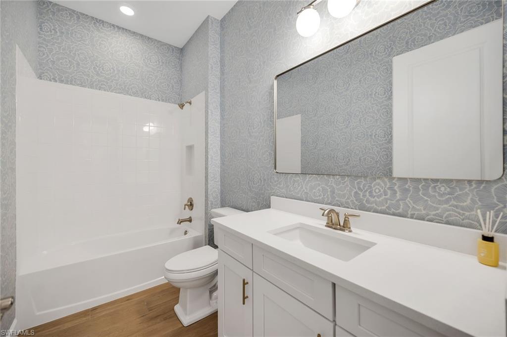 OYSTER HARBOR - Residential