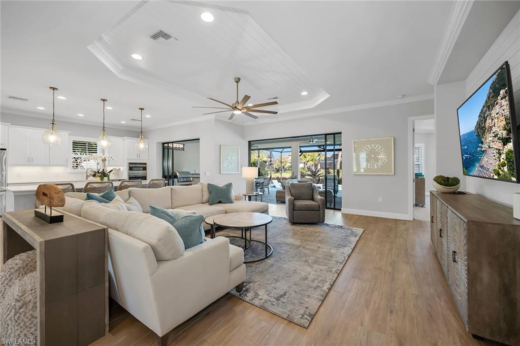 OYSTER HARBOR - Residential