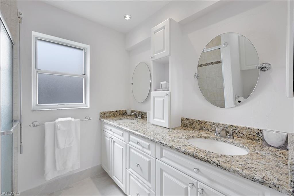 PAVILION CLUB - Residential Lease