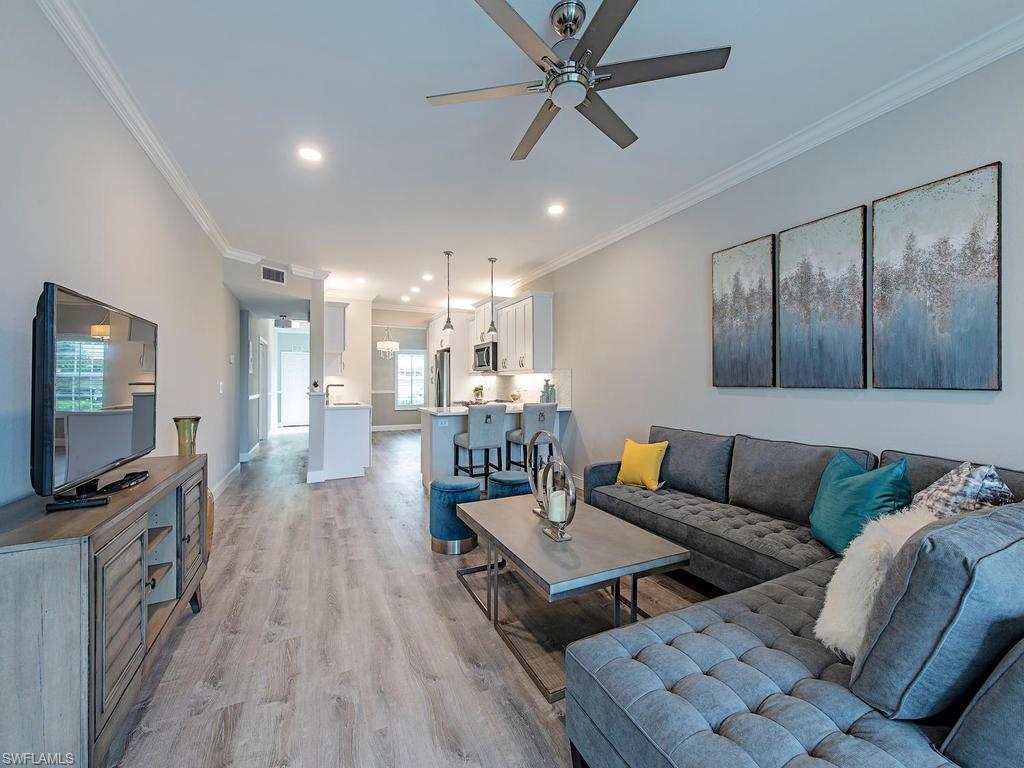 LAUREL OAKS AT PELICAN BAY - Residential