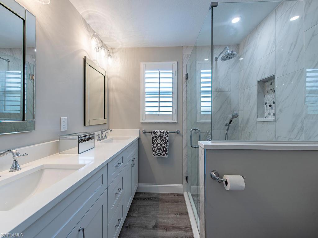 LAUREL OAKS AT PELICAN BAY - Residential