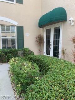 LAUREL OAKS AT PELICAN BAY - Residential