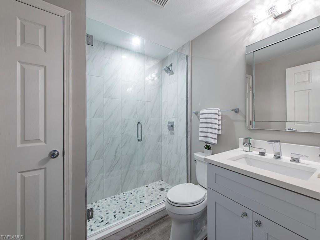 LAUREL OAKS AT PELICAN BAY - Residential