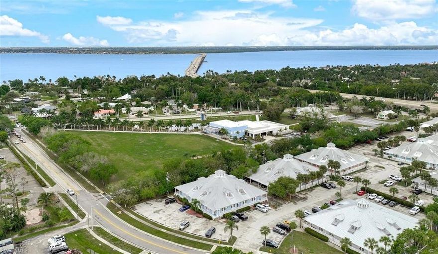 Prime professional office space ideally located on Royal Palm Square Boulevard, just minutes from the highly trafficked intersection of Colonial Boulevard and McGregor Boulevard. This central location offers exceptional accessibility to all major areas of Lee County, including Cape Coral, Lehigh Acres, Downtown Fort Myers, and I-75.
The property features direct frontage on Royal Palm Square Boulevard, providing excellent visibility and convenient access. Ample on-site parking ensures ease for both tenants and clients.
Situated directly across from the YMCA and in close proximity to Summerlin Crossings (Publix-anchored shopping center), the property is surrounded by a variety of restaurants, retail, and professional services—enhancing convenience for daily business operations.
An ideal setting for professional, medical, or service-oriented office users seeking a well-located and accessible business environment.