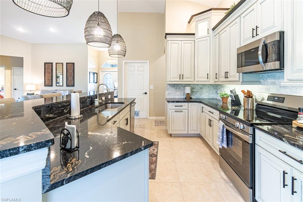 MARCO ISLAND - Residential