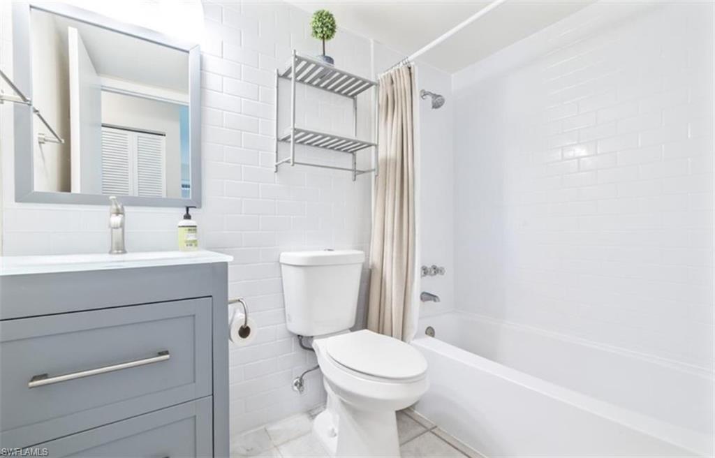 SEABREEZE APTS - Residential