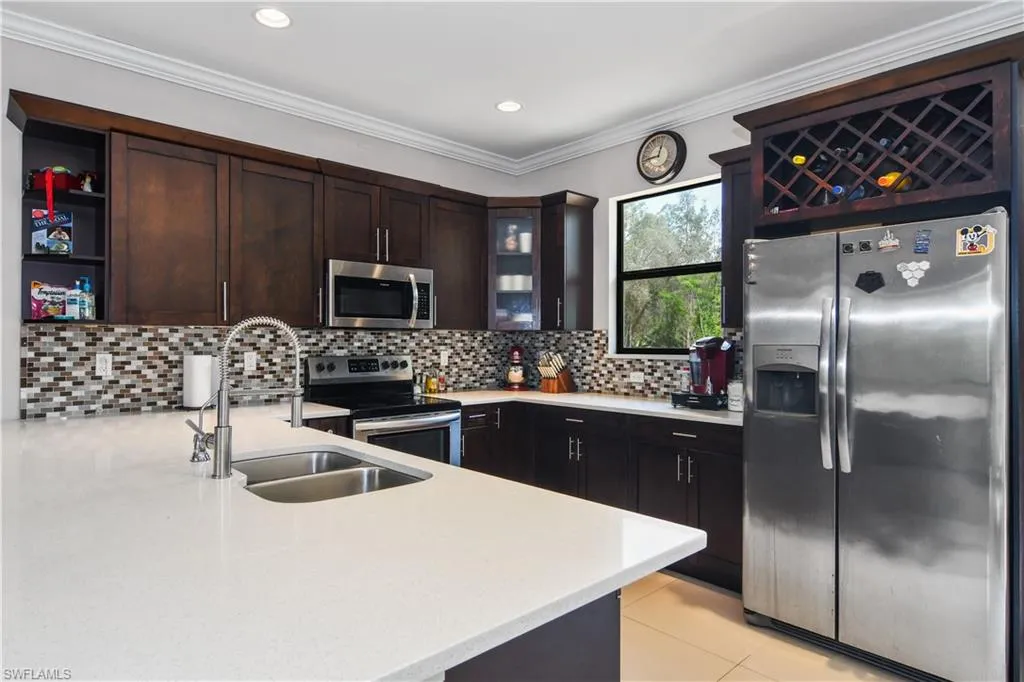 Naples, Florida 34120, United States, 3 Bedrooms Bedrooms, ,2 BathroomsBathrooms,Residential,Contingent,115154