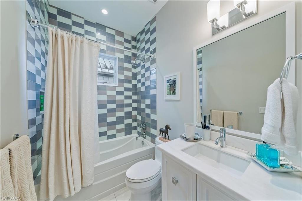 OLDE NAPLES - Residential