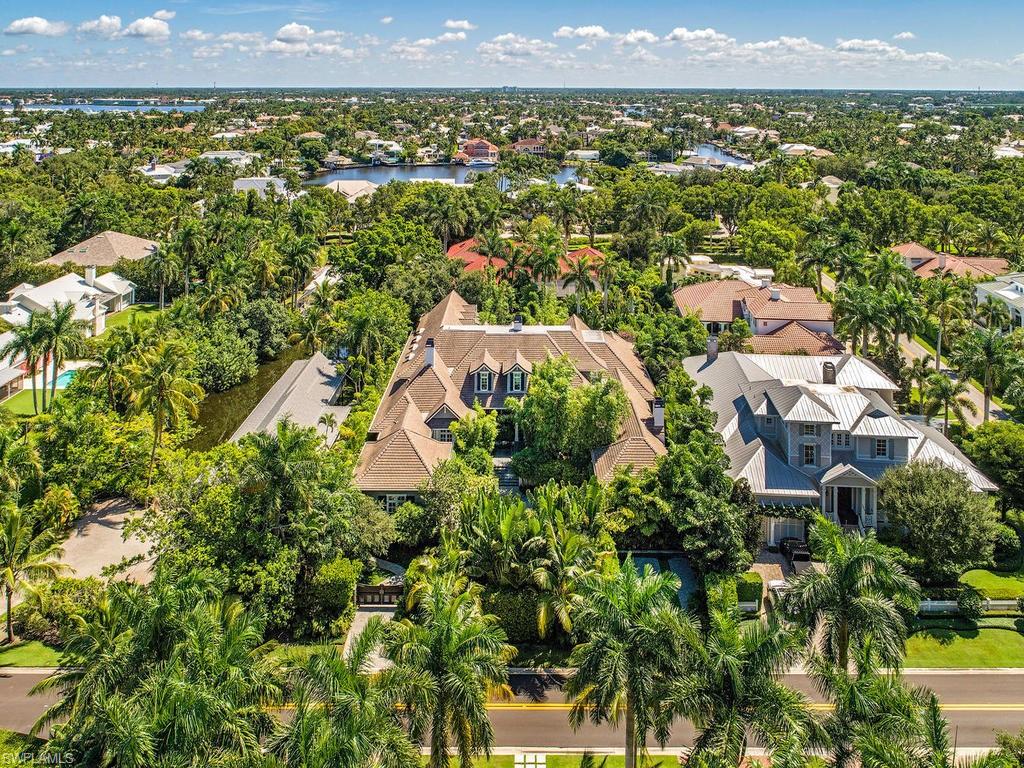 OLDE NAPLES - Residential