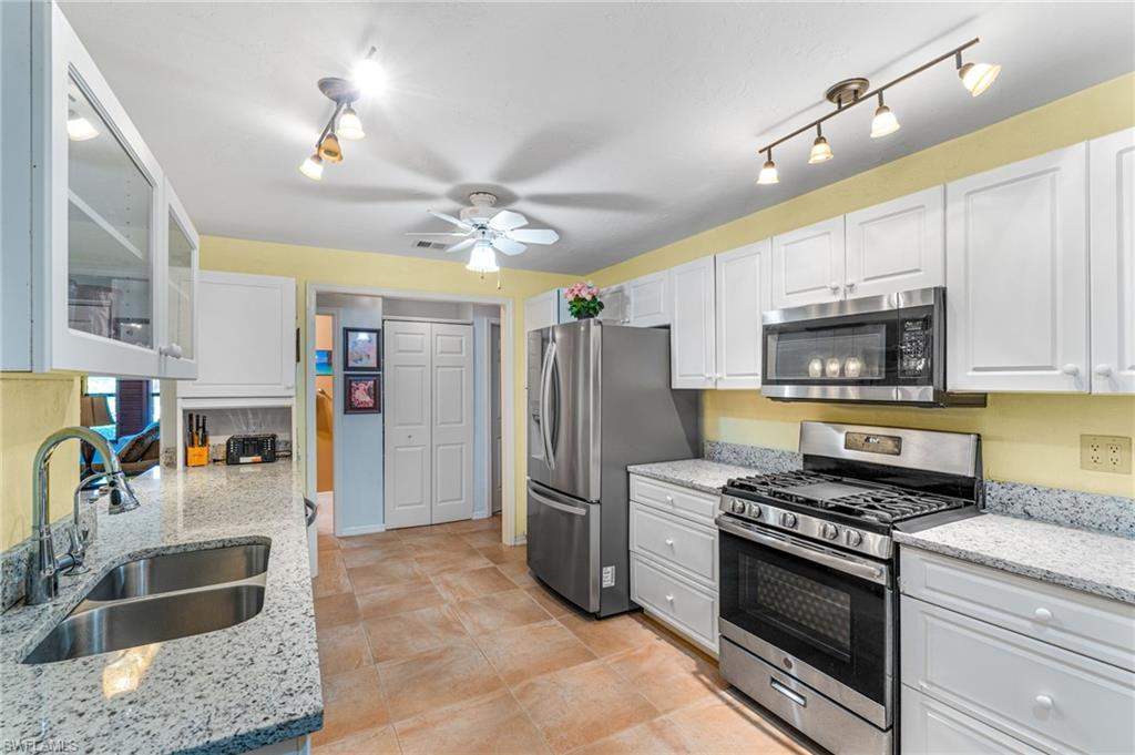 GOLDEN GATE ESTATES - Residential