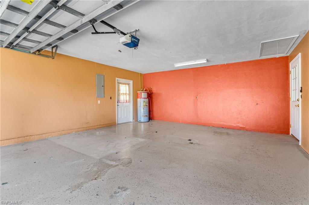 GOLDEN GATE ESTATES - Residential