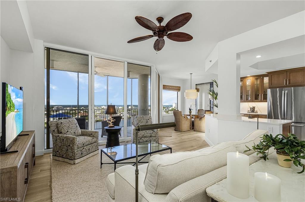 4192 Bay Beach LN 873