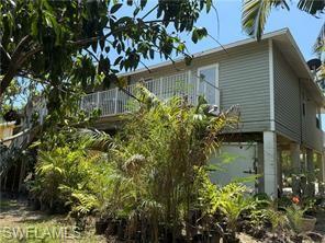 PINE ISLAND CENTER - Residential