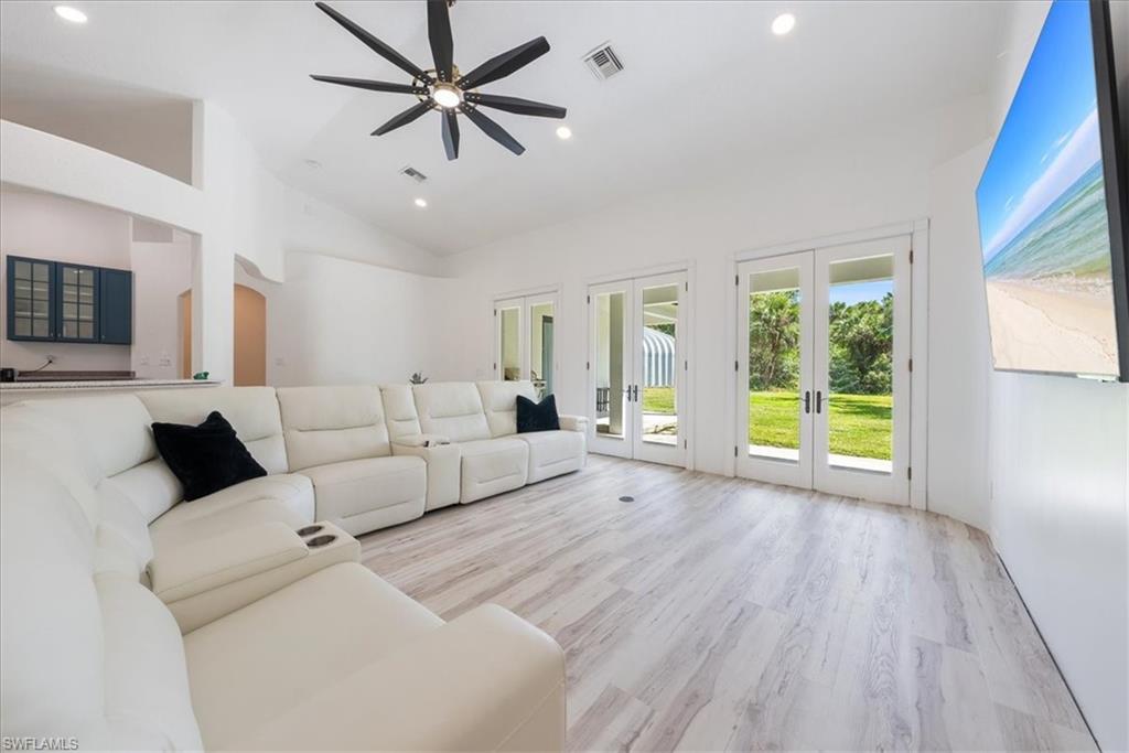 GOLDEN GATE ESTATES - Residential