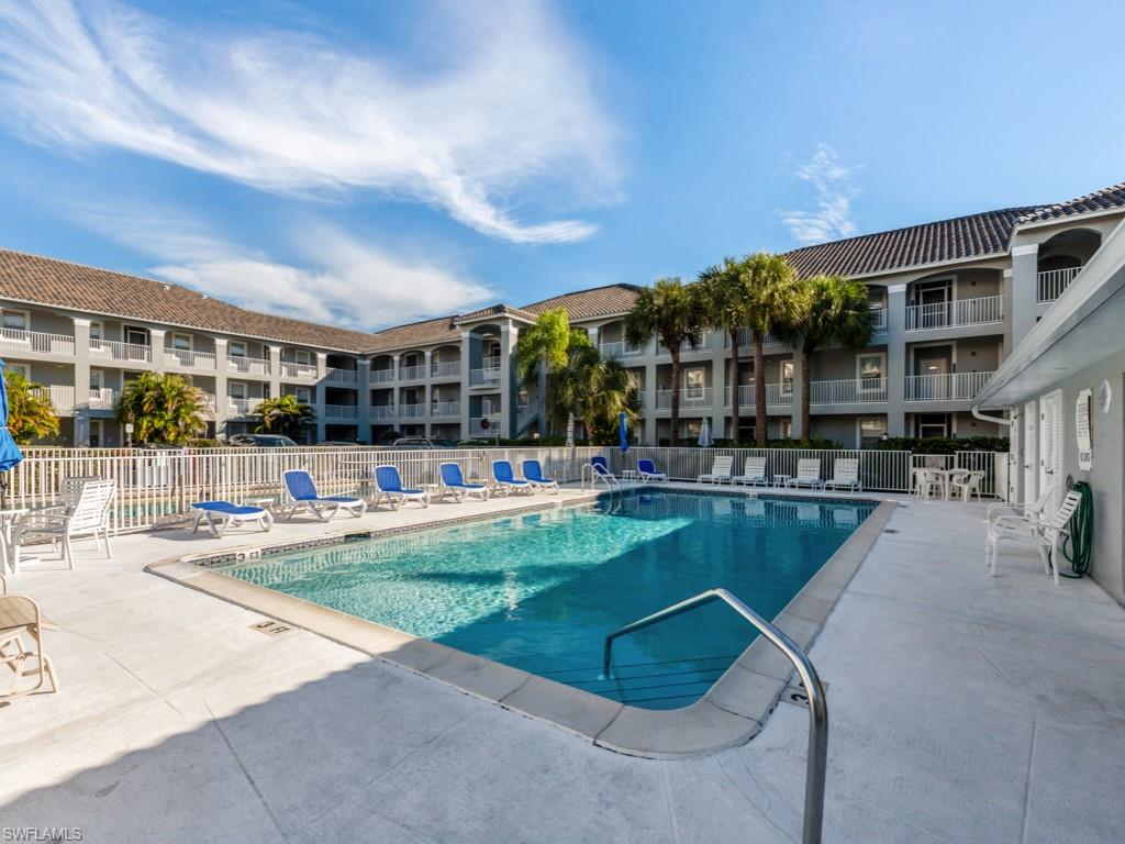 VANDERBILT VILLAS - Residential