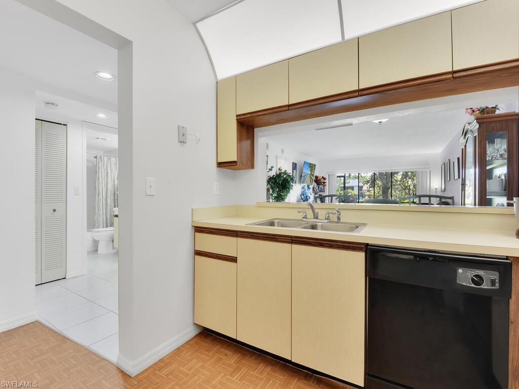 ABBEY AT BERKSHIRE VILLAGE - Residential