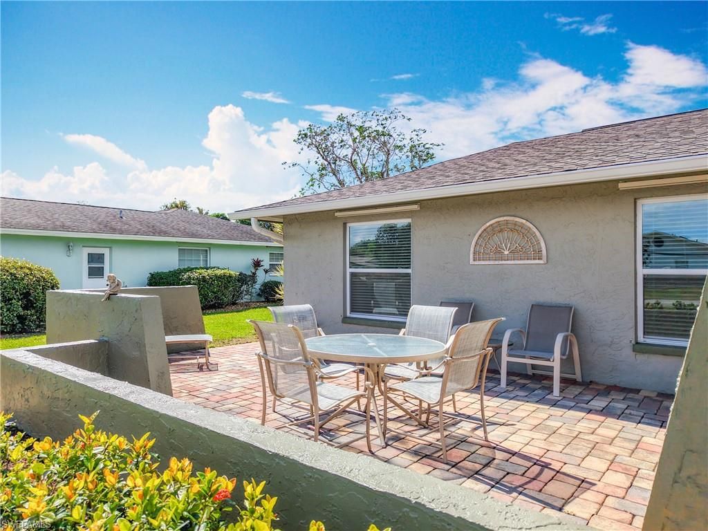 Photo of 4364 Beechwood Lake DR, NAPLES, FL 34112 (MLS # 226013770)