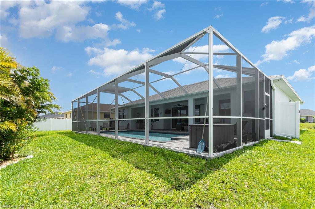 CAPE CORAL - Residential