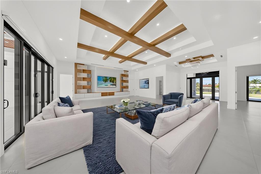 GOLDEN GATE ESTATES - Residential