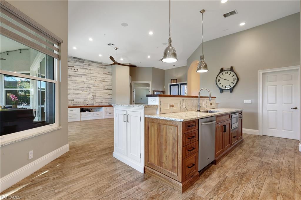 PEBBLEBROOKE LAKES - Residential