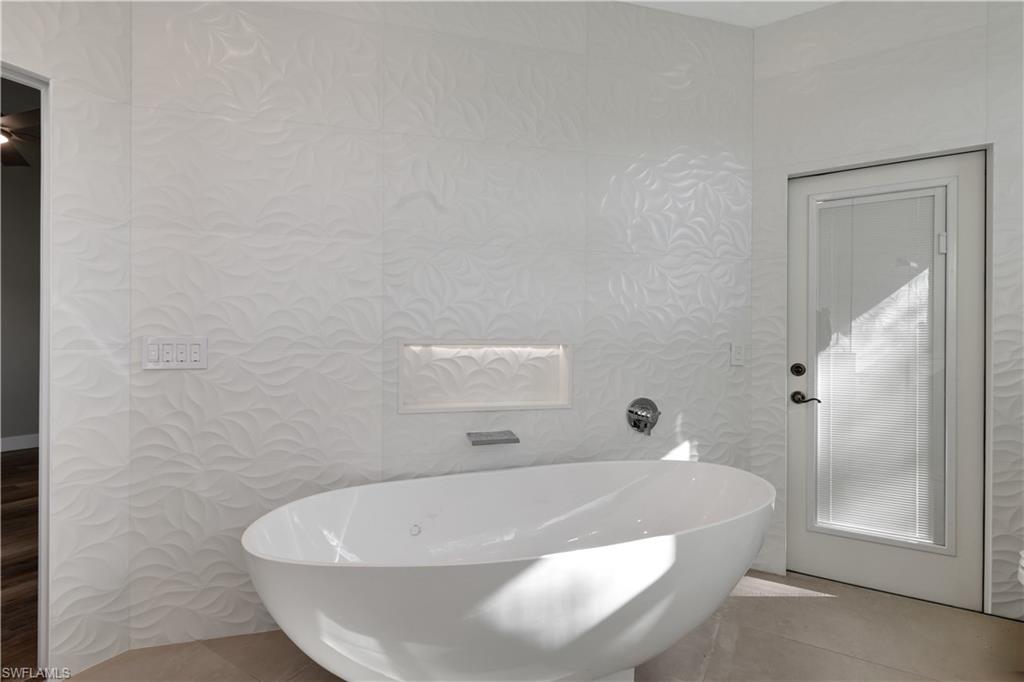 PEBBLEBROOKE LAKES - Residential