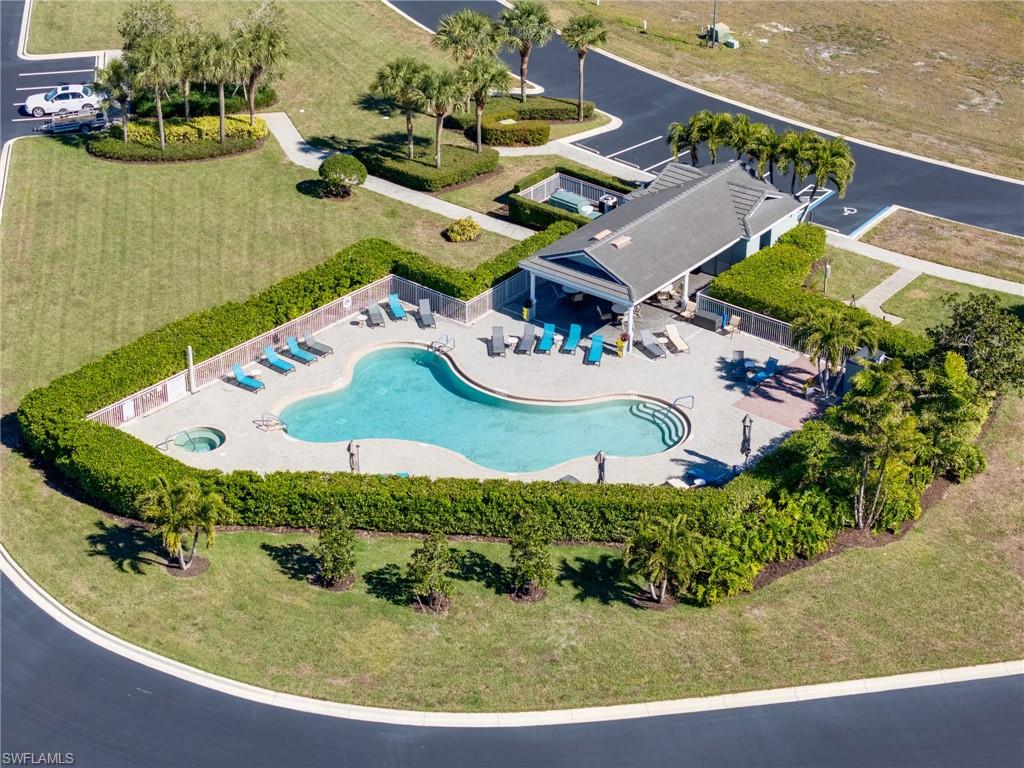 ASHTON OAKS - Residential