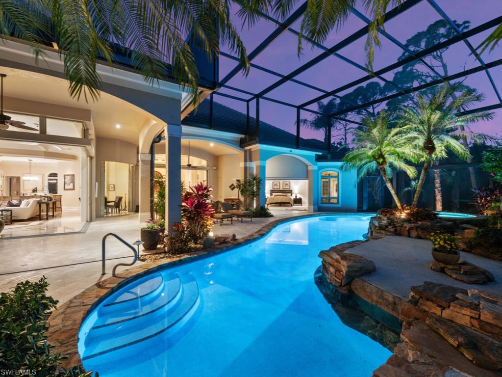 BAY WOODS - Residential