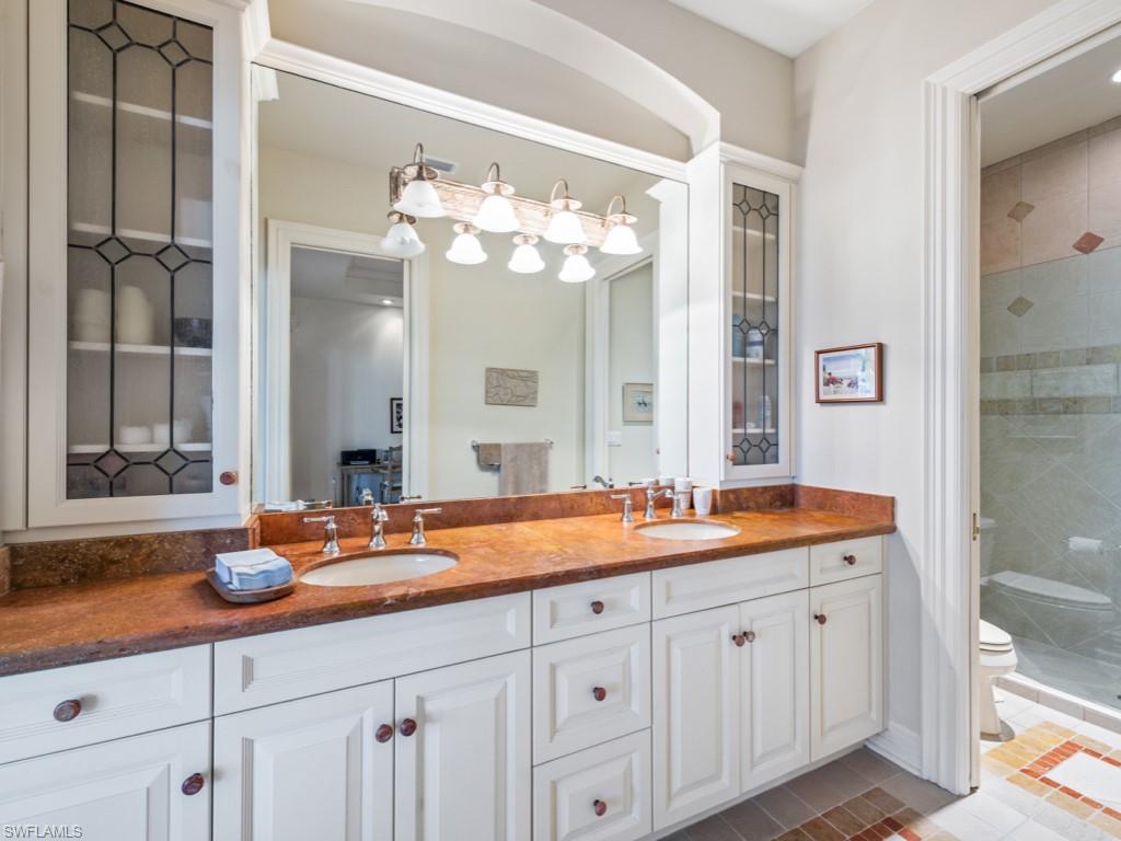 BAY WOODS - Residential