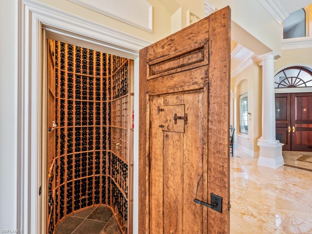 BAY WOODS - Residential