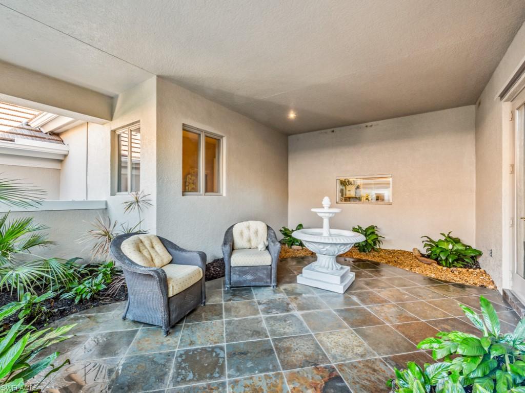 BAY WOODS - Residential