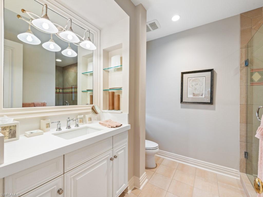 BAY WOODS - Residential