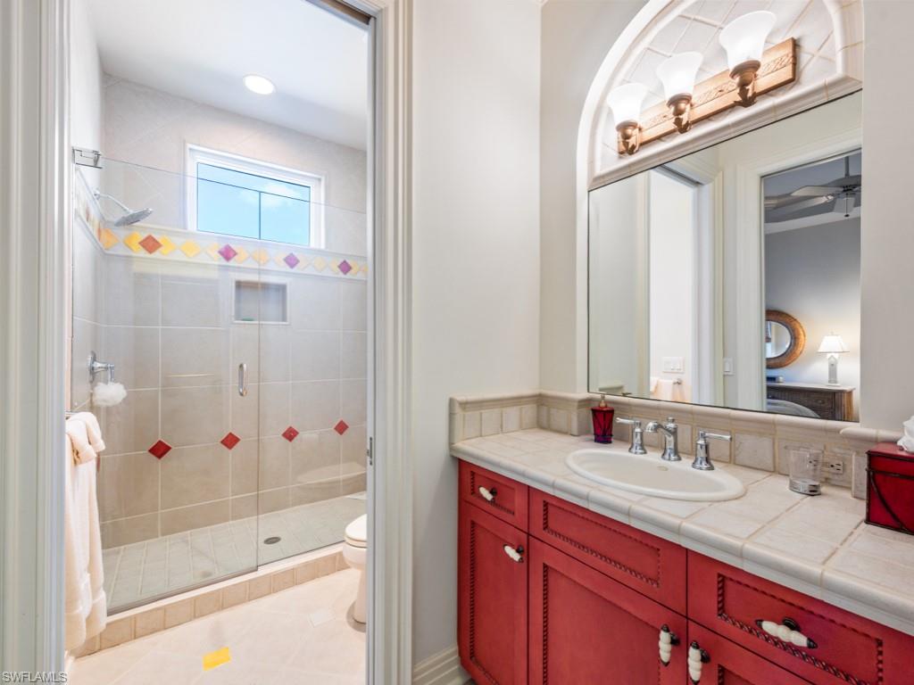 BAY WOODS - Residential