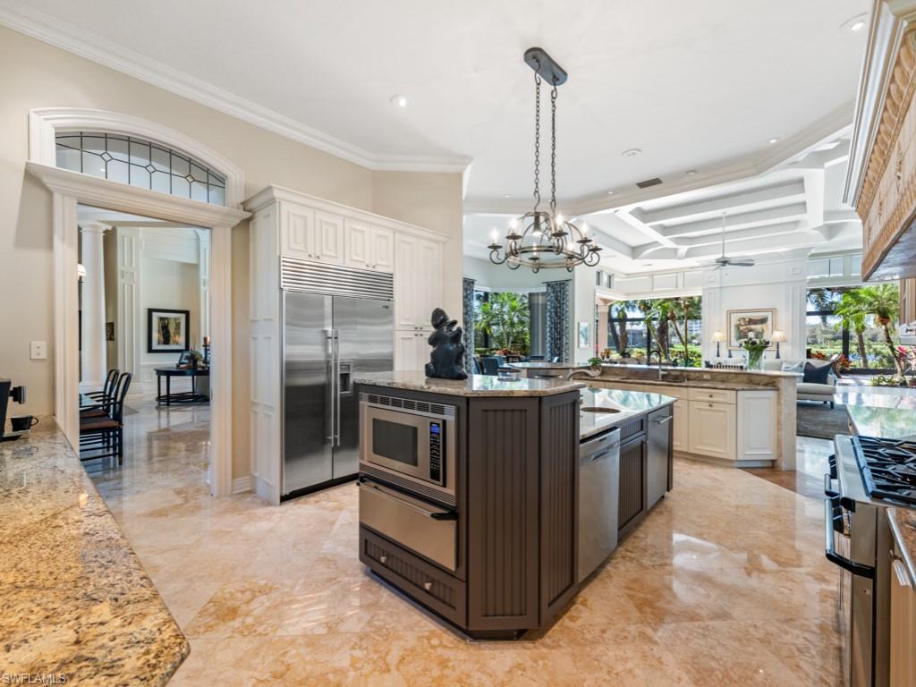 BAY WOODS - Residential