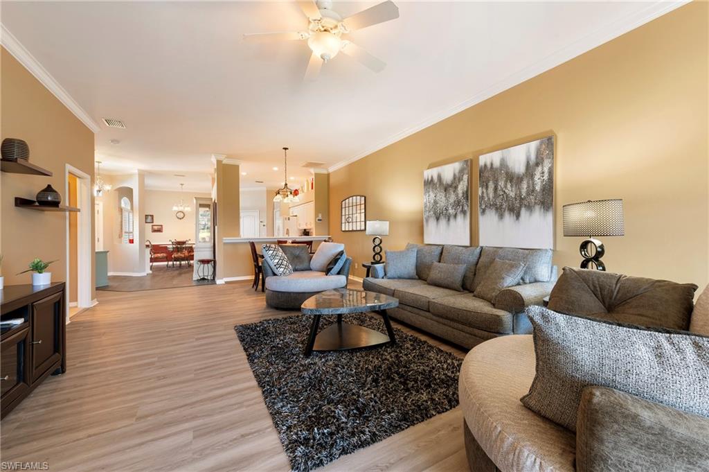 HIGHLAND WOODS VILLAS - Residential