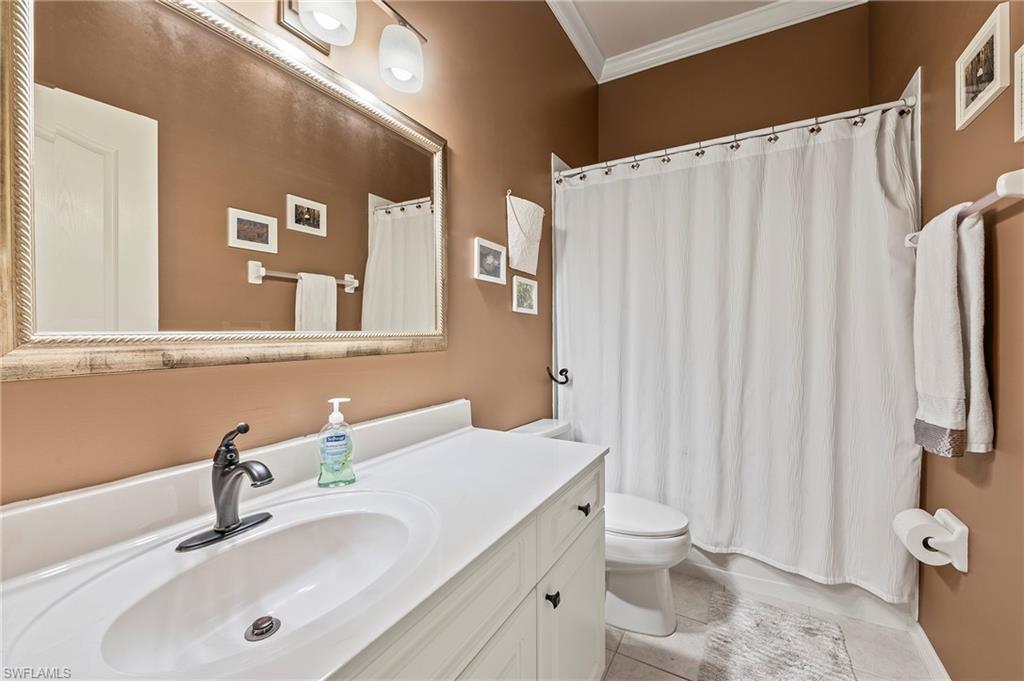 HIGHLAND WOODS VILLAS - Residential