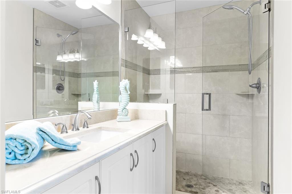 SUNSET CAY VILLAS - Residential