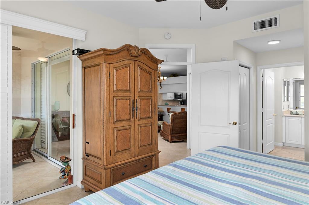 SUNSET CAY VILLAS - Residential