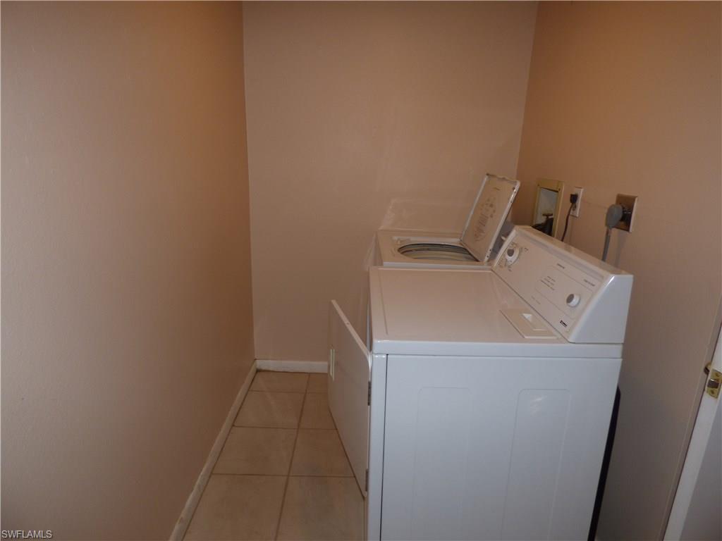 PARKWOODS TOWNHOUSE COMMUNITY - Residential