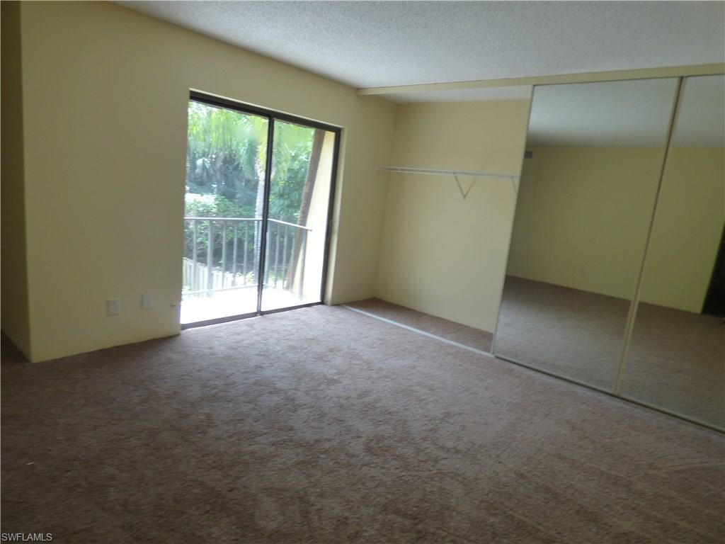 PARKWOODS TOWNHOUSE COMMUNITY - Residential