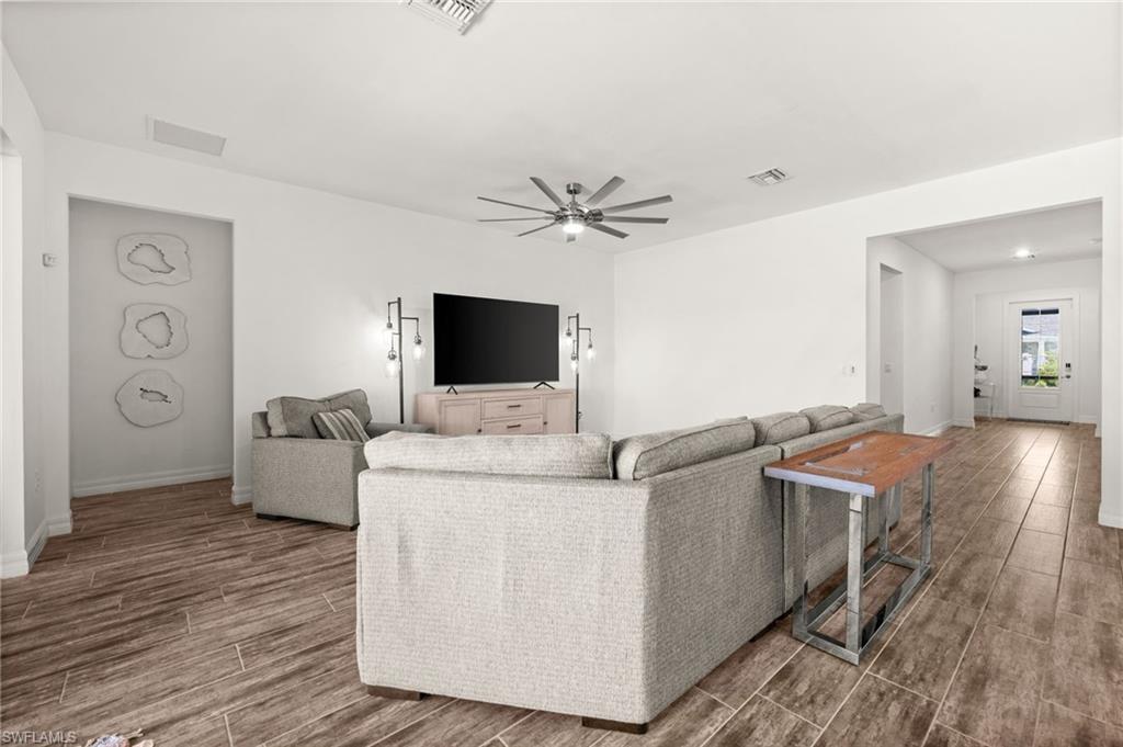 LAKE BABCOCK - Residential