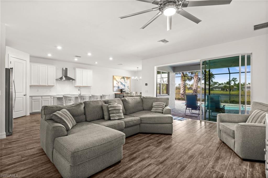 LAKE BABCOCK - Residential