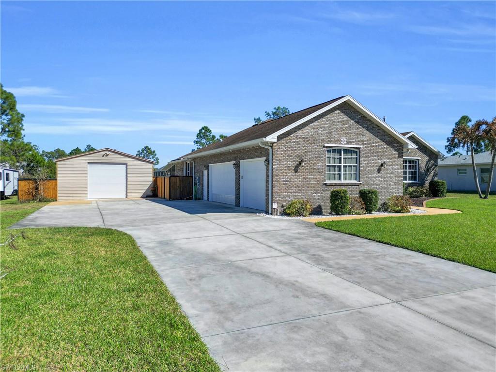 LEHIGH ACRES - Residential