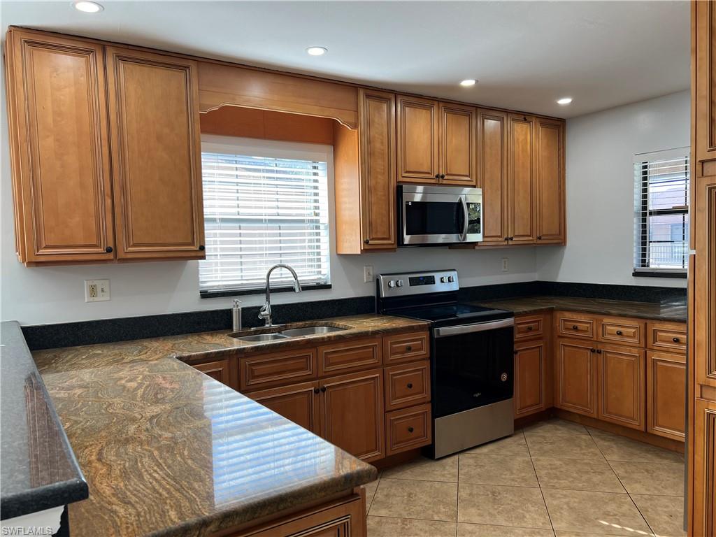 WOODGATE AT NAPLES - Residential