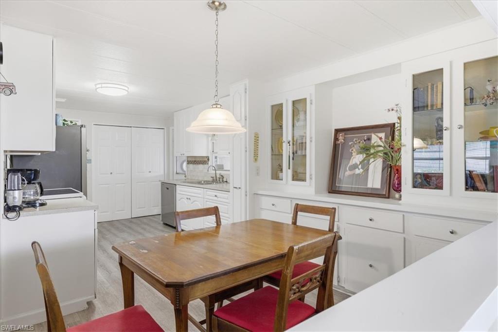 FOREST PARK MOBILE HOME - Residential