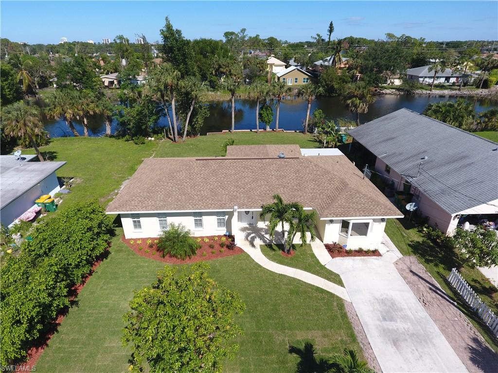 NAPLES PARK - Residential