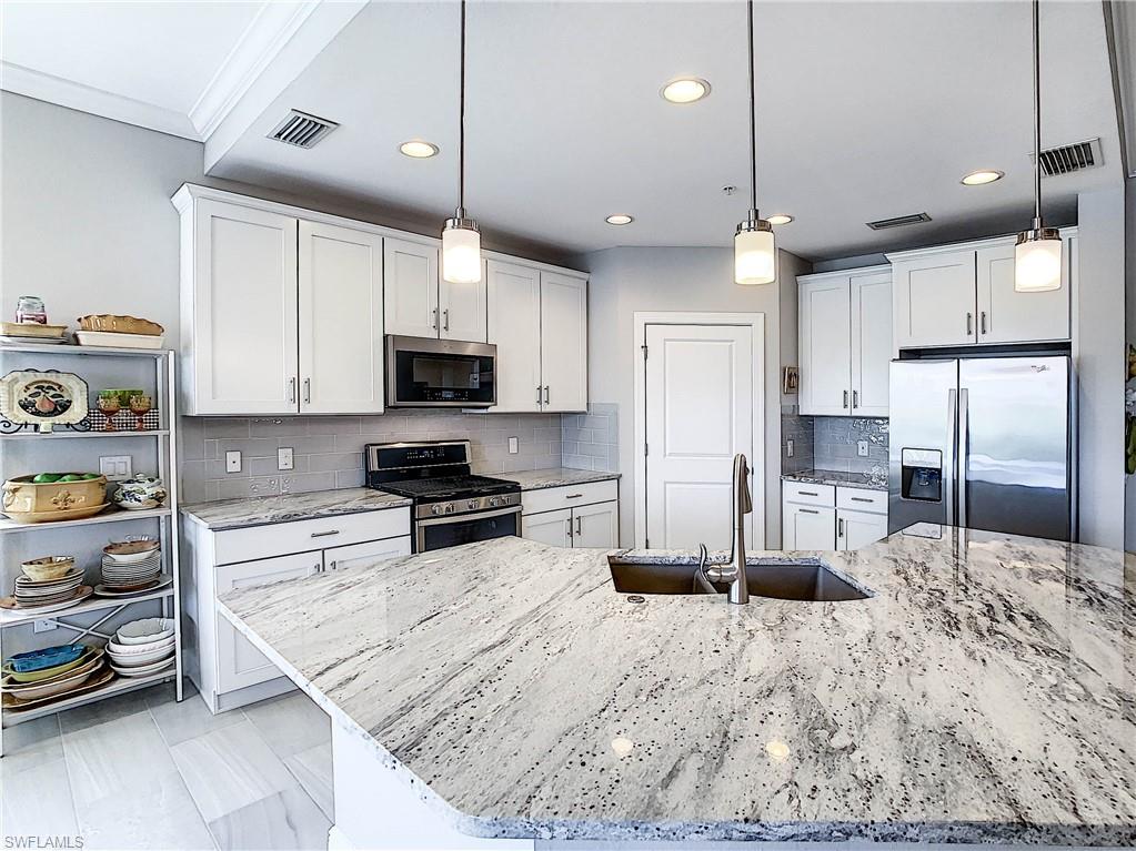 LAMORADA - Residential