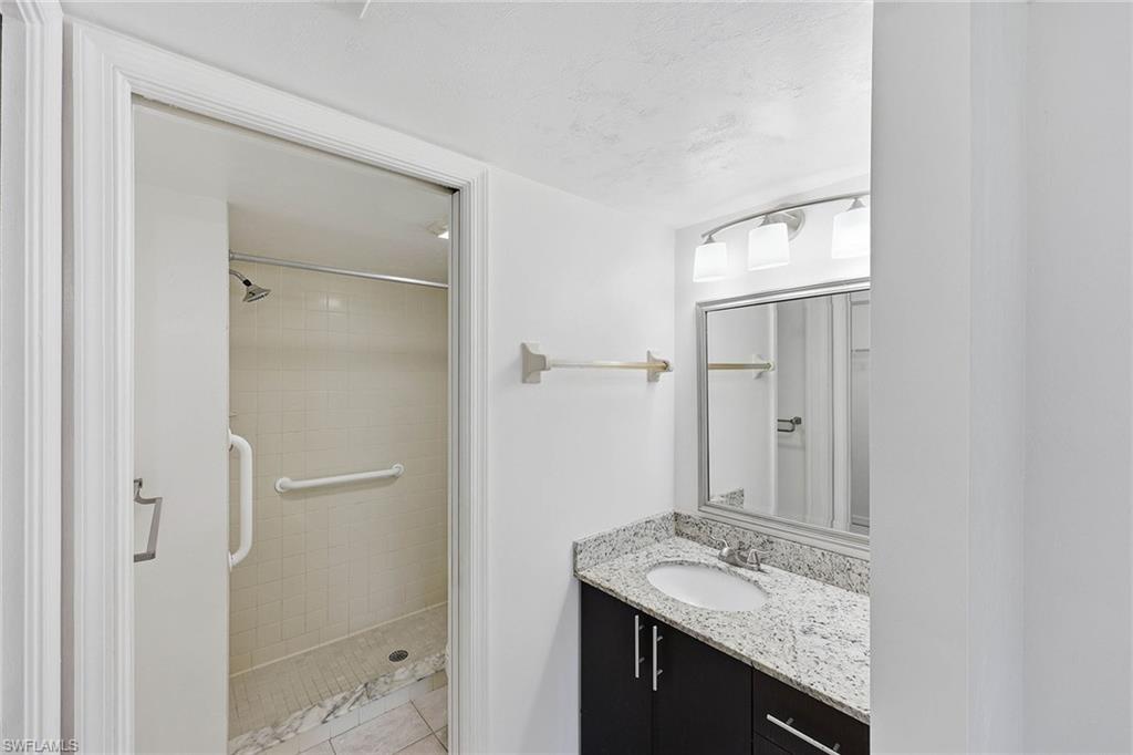 ABBEY AT BERKSHIRE VILLAGE - Residential Lease