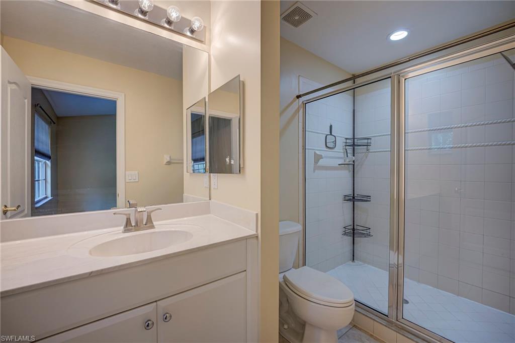 OLYMPIA POINTE - Residential