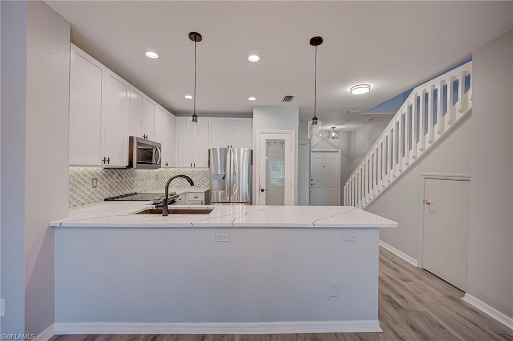 OLYMPIA POINTE - Residential