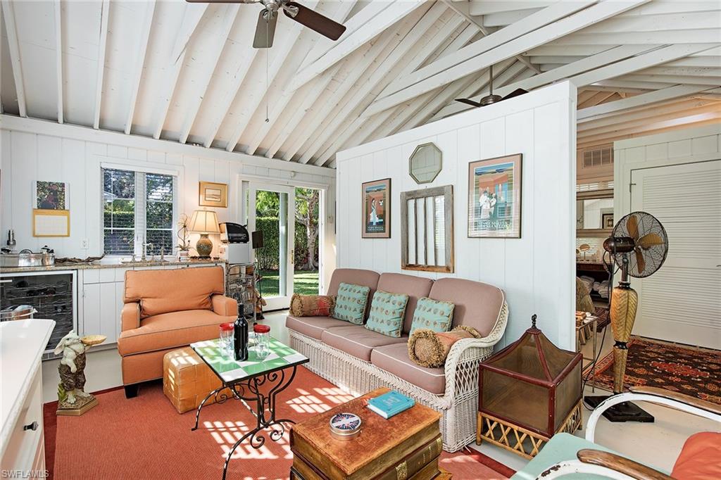 OLDE NAPLES - Residential